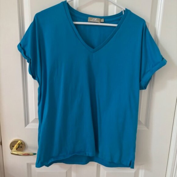 Two lovely Egyptian cotton Tshirts size L NWOT - Picture 2 of 5